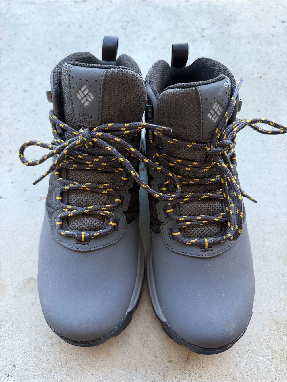 Columbia Transverse Mens Gray Hiking Boots